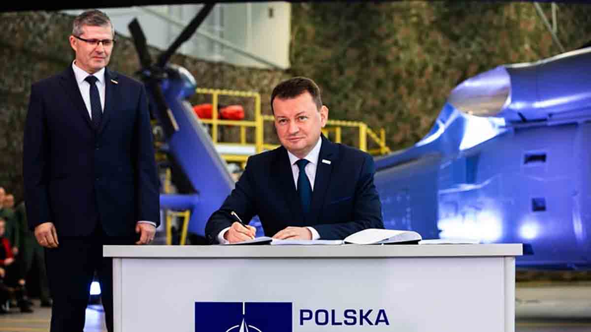 Mariusz Błaszczak, Minister Obrony Narodowej podczas podpisania umowy na dostawę śmigłowców Black Hawk dla Wojska Polskiego